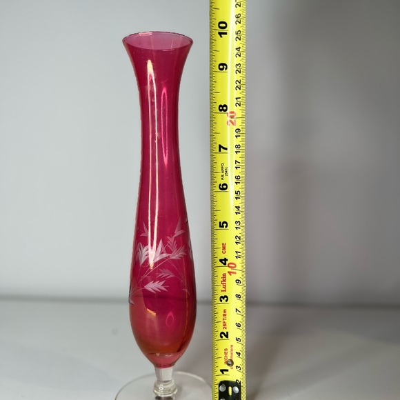 Sold - Antique Vintage Cranberry Floral Etched Glass Vase - Picture 5 of 7